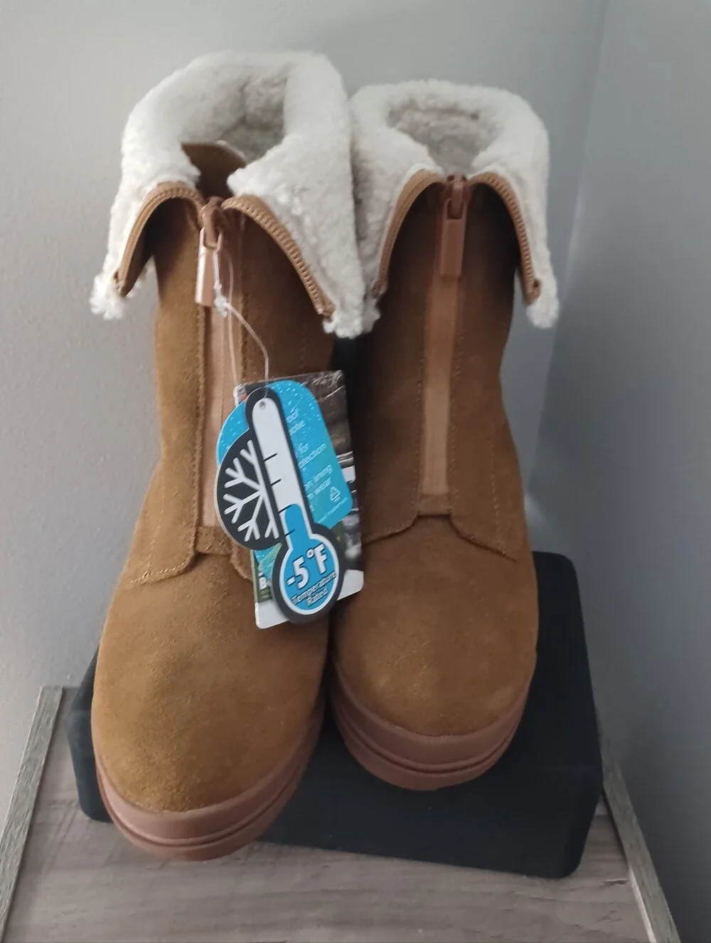 Ozark Trail Waterproof Snowboots Wedges Sz 6
